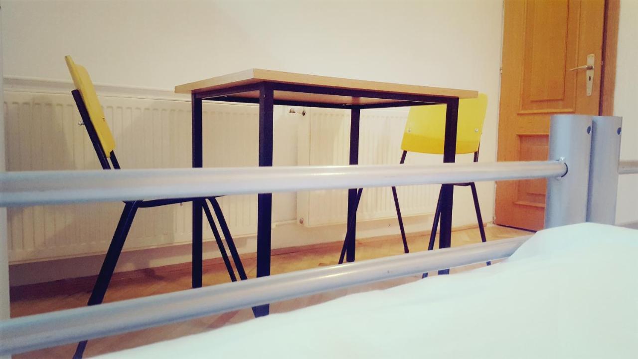 Sleep Inn Hostel Βουκουρέστι Εξωτερικό φωτογραφία
